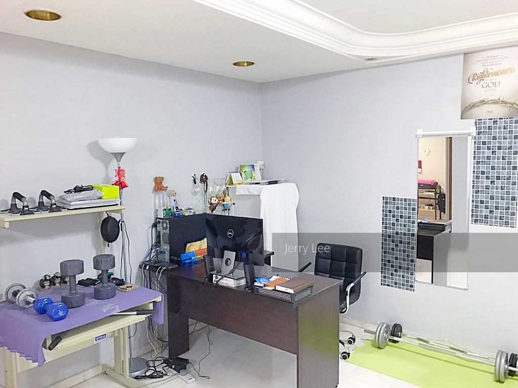 Blk 105 Jurong East Street 13 (Jurong East), HDB 4 Rooms #138287052